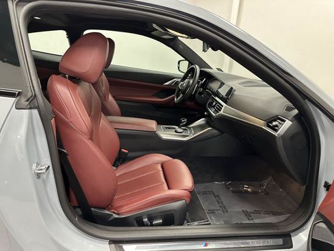 Used 2022 BMW 430i xDrive Coupe w/ M Sport Package AWD/4WD image 34