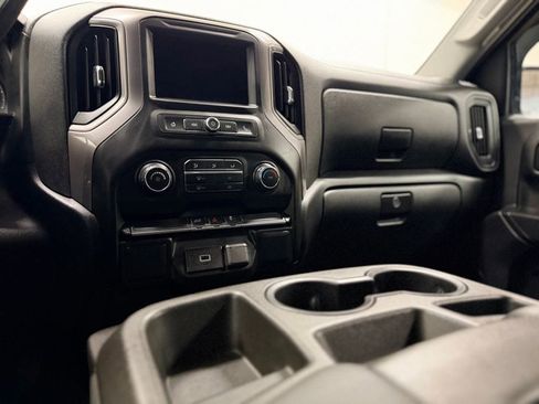 Used 2019 Chevrolet Silverado 1500 Custom w/ Custom Value Package AWD/4WD image 14