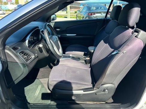 Used 2013 Chrysler 200 Touring image 13