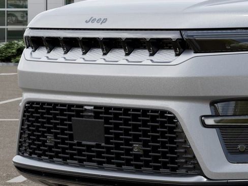 New 2026 Jeep Grand Wagoneer 4WD w/ 8-Passenger Seating Package image 11
