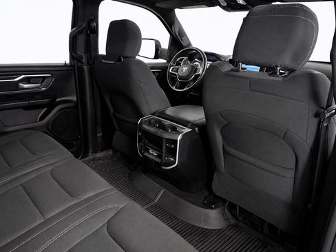 Used 2023 RAM 1500 Big Horn AWD/4WD image 24