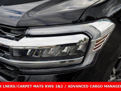 Used 2022 Ford Expedition Max Limited image 4