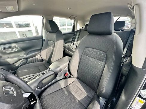 Used 2024 Honda HR-V LX image 7