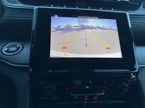 Used 2024 Jeep Grand Cherokee L Altitude image 19