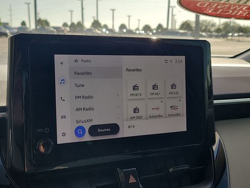 Used 2024 Toyota Corolla LE image 21