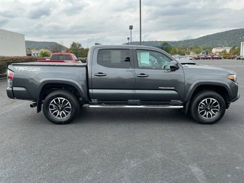 Used 2023 Toyota Tacoma TRD Sport image 4