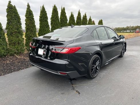 Certified 2025 Toyota Camry SE w/ Convenience Package image 7