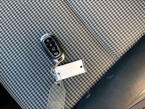 Used 2019 Hyundai Kona SEL image 10