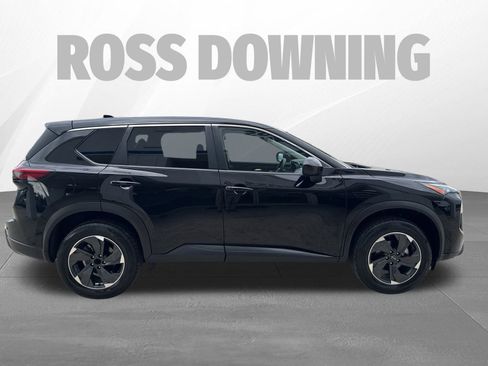 Used 2024 Nissan Rogue SV image 7