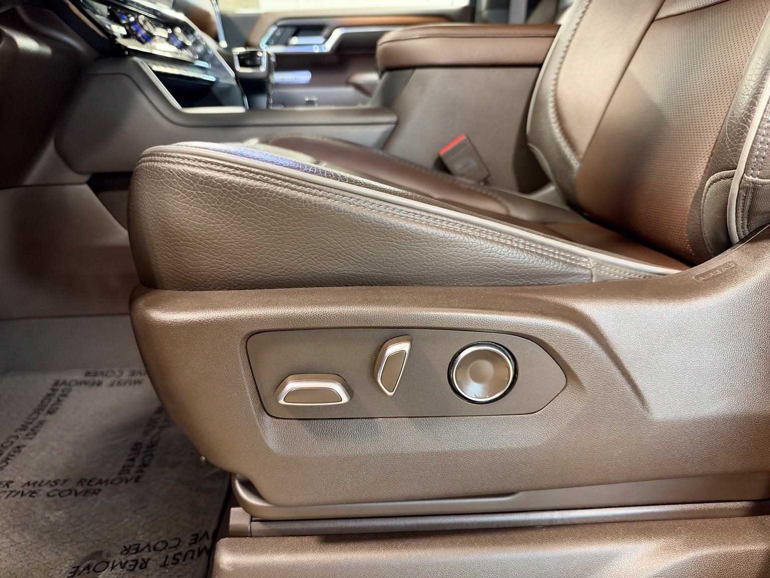 Used 2024 GMC Sierra 1500 Denali AWD/4WD image 14