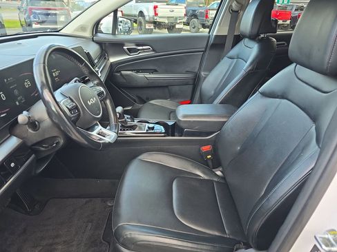 Used 2023 Kia Sportage EX AWD/4WD image 9