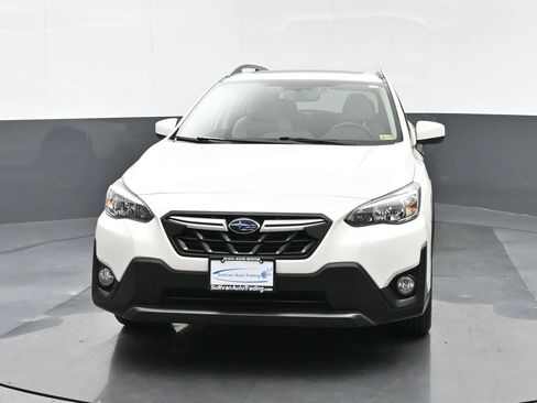 Used 2023 Subaru Crosstrek 2.0i Premium image 2