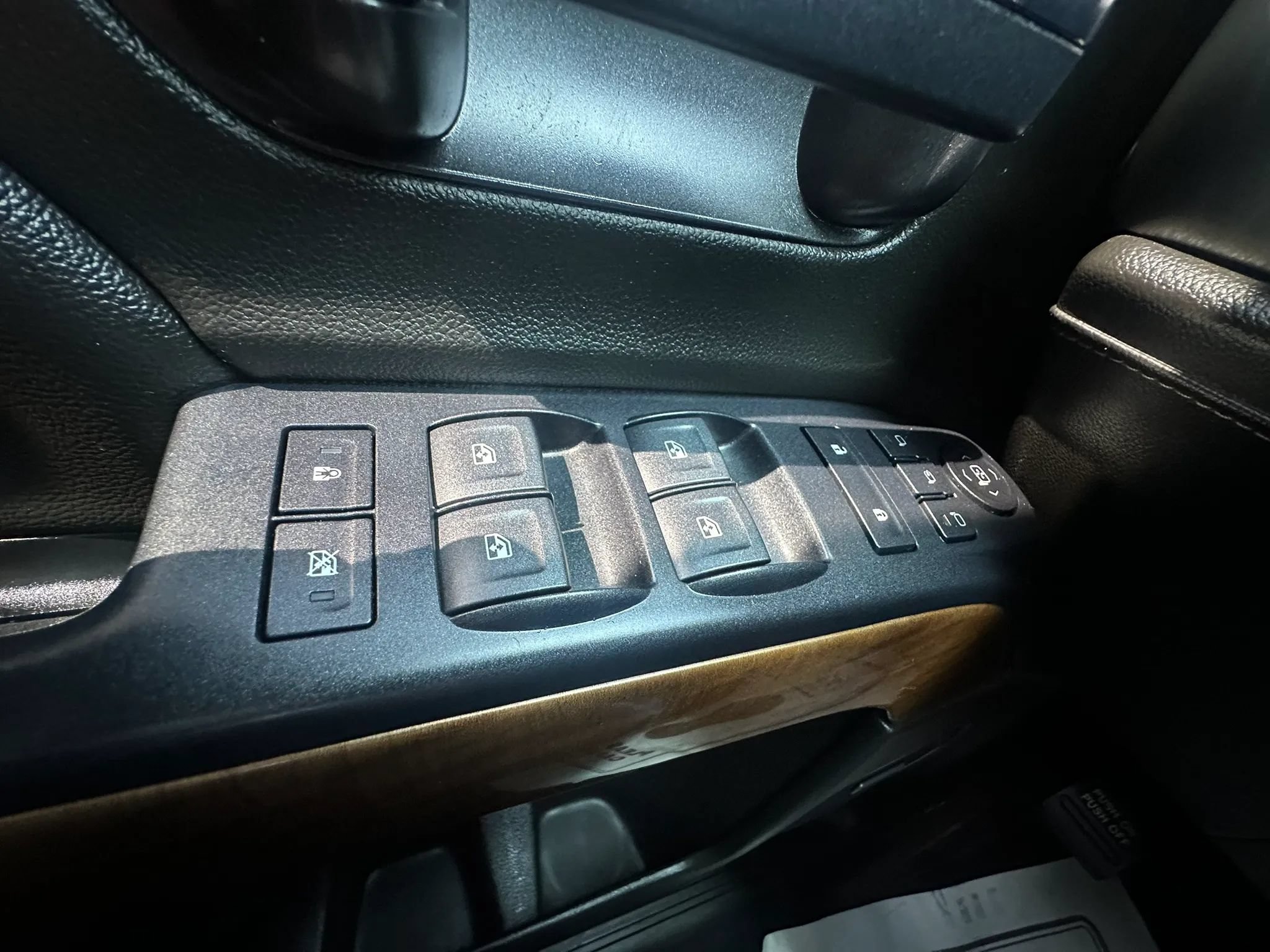 Used 2018 Chevrolet Silverado 1500 LTZ w/ LTZ Plus Package RWD image 35