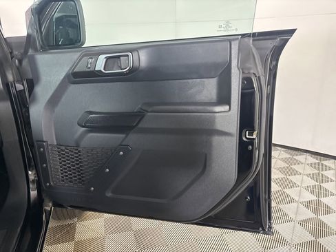 Used 2025 Ford Bronco Big Bend image 25