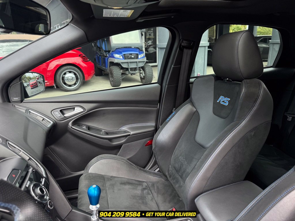Used 2017 Ford Focus RS AWD/4WD image 29