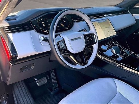 Used 2023 Land Rover Range Rover Sport First Edition image 13