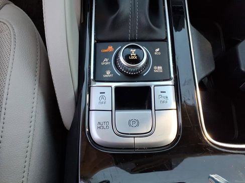 Used 2022 Kia Telluride EX image 18