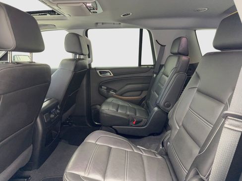 Used 2020 GMC Yukon Denali w/ Denali Premium Package RWD image 38