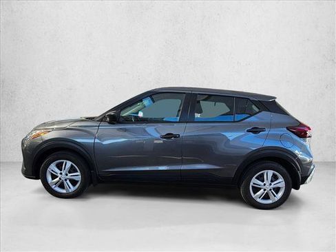 Used 2024 Nissan Kicks S FWD image 9