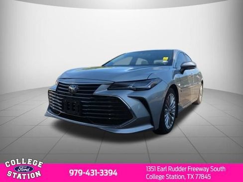Used 2020 Toyota Avalon Limited w/ Advanced Safety Package FWD image 3