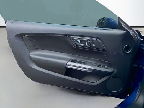 Used 2015 Ford Mustang Coupe image 19