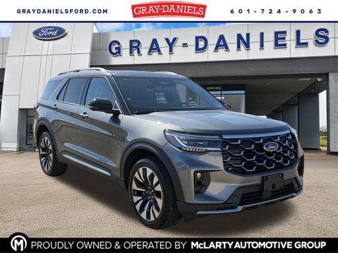 Used 2025 Ford Explorer Platinum w/ LUX Leather Package image 1