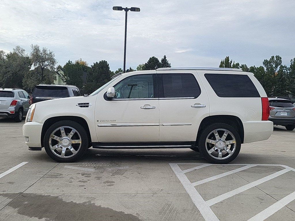 Used 2008 Cadillac Escalade AWD image 5