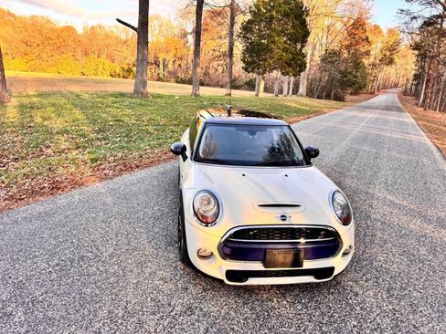 Used 2015 MINI Cooper S image 5