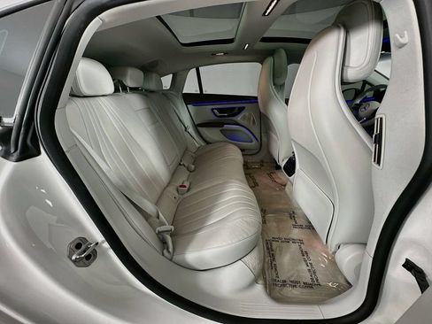 Certified 2023 Mercedes-Benz EQS 580 4MATIC Sedan image 28