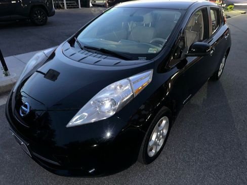Used 2015 Nissan Leaf SV FWD image 61