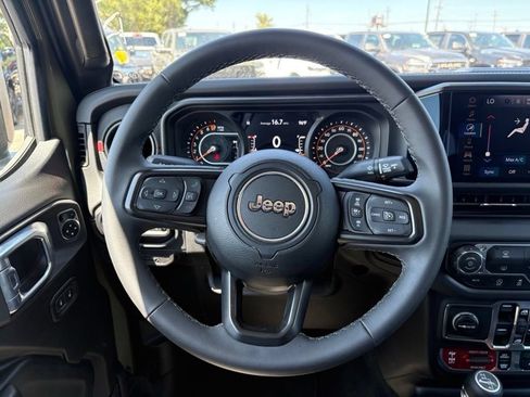 Used 2026 Jeep Gladiator Rubicon AWD/4WD image 16