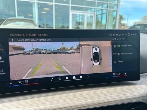 Used 2025 BMW 430i Convertible w/ Premium Package image 14