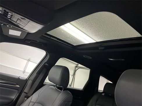 Certified 2023 Buick Enclave Essence w/ Experience Buick Package image 18