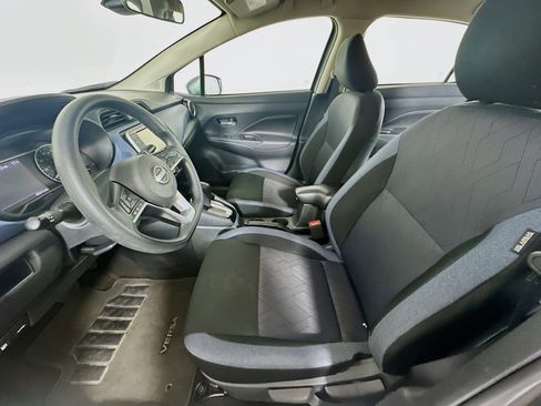 Used 2025 Nissan Versa SV FWD image 13