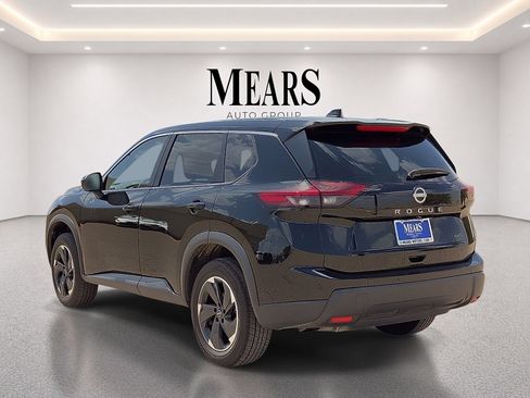 Used 2025 Nissan Rogue SV AWD/4WD image 3