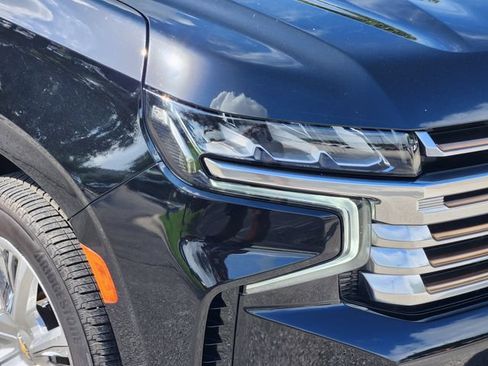 Used 2022 Chevrolet Tahoe High Country AWD/4WD image 10