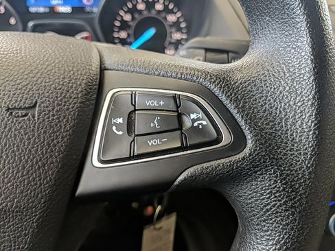 Used 2018 Ford Escape SE image 17