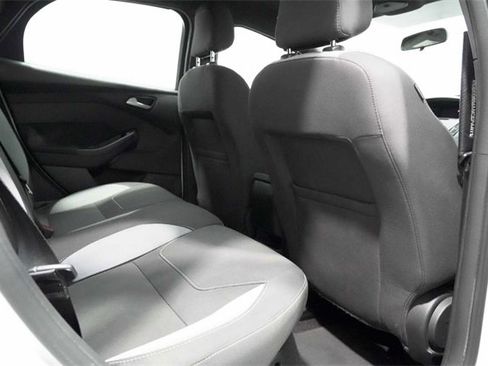 Used 2016 Ford Focus ST image 22