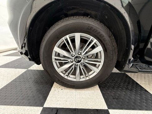 Used 2023 INFINITI QX80 Luxe image 11