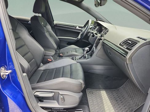 Used 2018 Volkswagen Golf R 4-Door AWD/4WD image 19