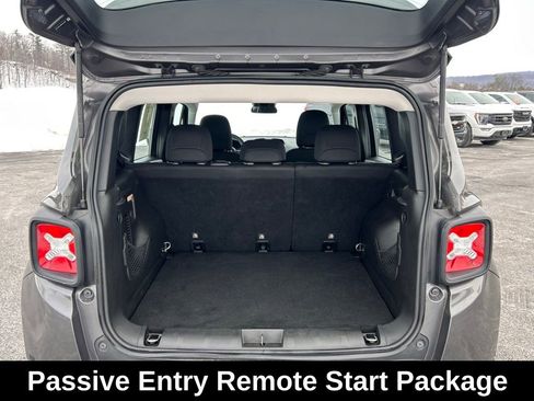 Used 2018 Jeep Renegade Sport w/ Power & Air Group image 11