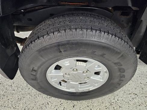 Used 2005 Chevrolet Colorado LS image 40