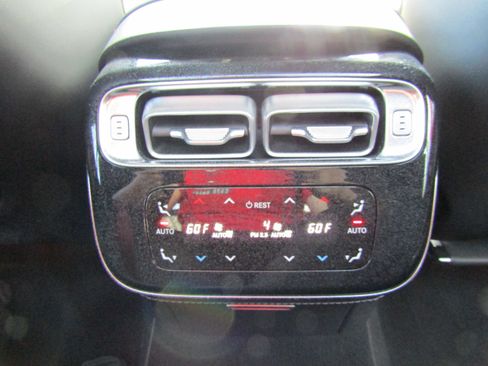 Used 2024 Mercedes-Benz S 580 4MATIC Sedan image 28