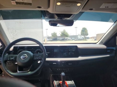 Certified 2025 Nissan Kicks SR w/ Illumination Package AWD/4WD image 22