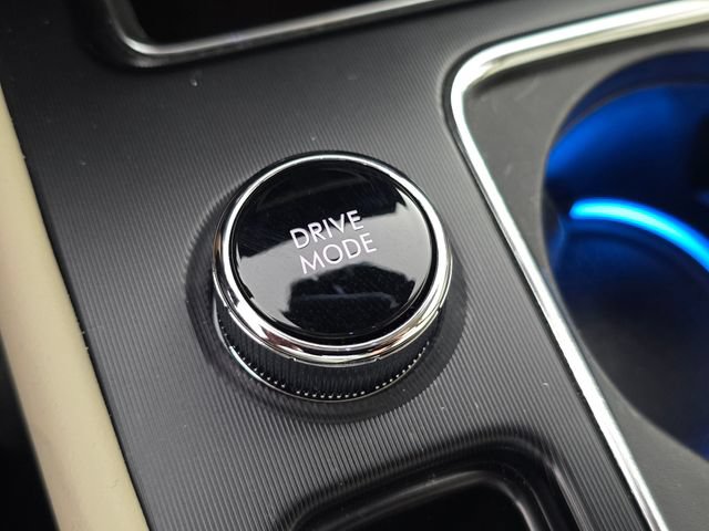 New 2025 Lincoln Corsair Grand Touring AWD/4WD image 36