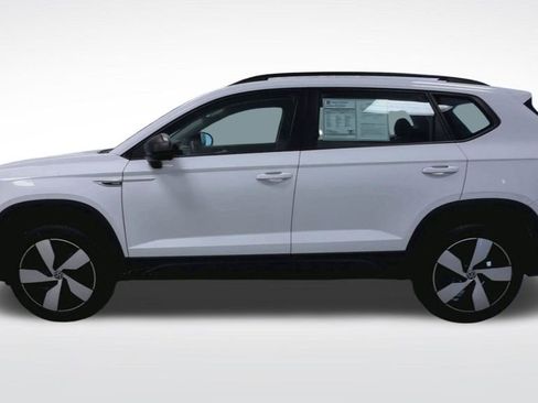 Used 2024 Volkswagen Taos S image 5