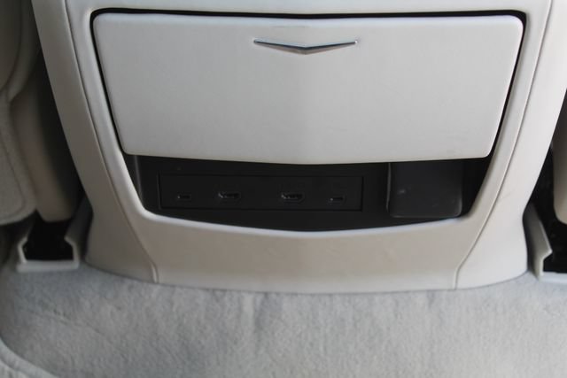 Used 2025 Cadillac Escalade Sport Platinum w/ LPO, ONYX Package AWD/4WD image 19