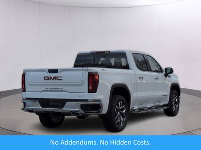 New 2026 GMC Sierra 1500 SLT w/ SLT Premium Package