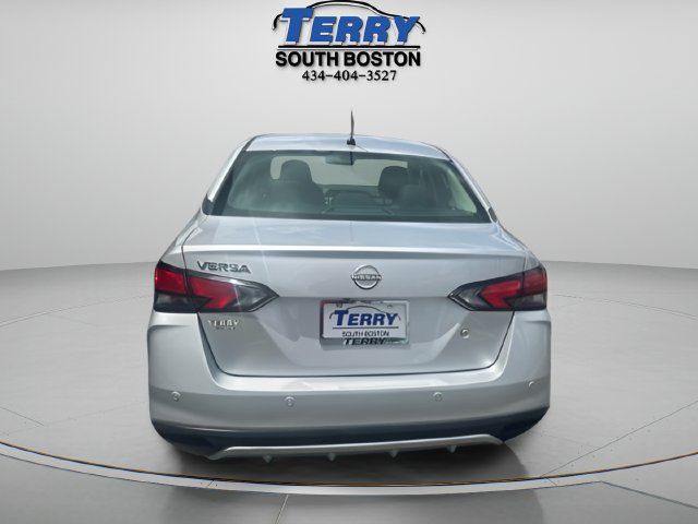 Used 2025 Nissan Versa S FWD image 4