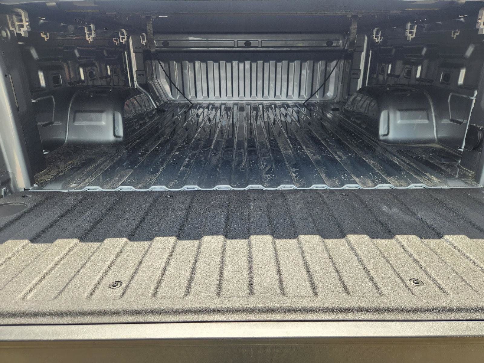 Certified 2026 Chevrolet Silverado 1500 Custom RWD image 33